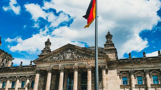 Die dbb jugend pocht auf Reformen im öffentlichen Dienst – und richtet klare Forderungen an die Parteien.